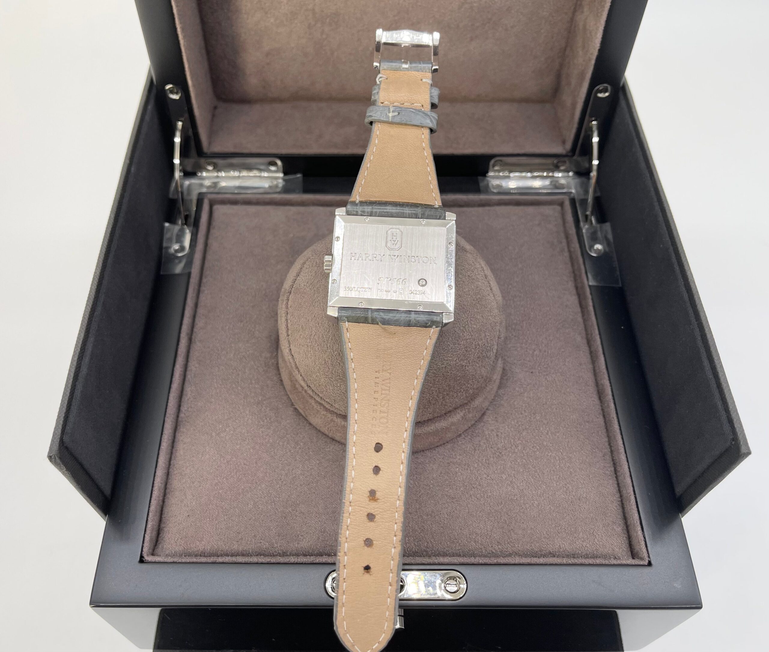 Harry Winston Avenue Squared A2 Watch