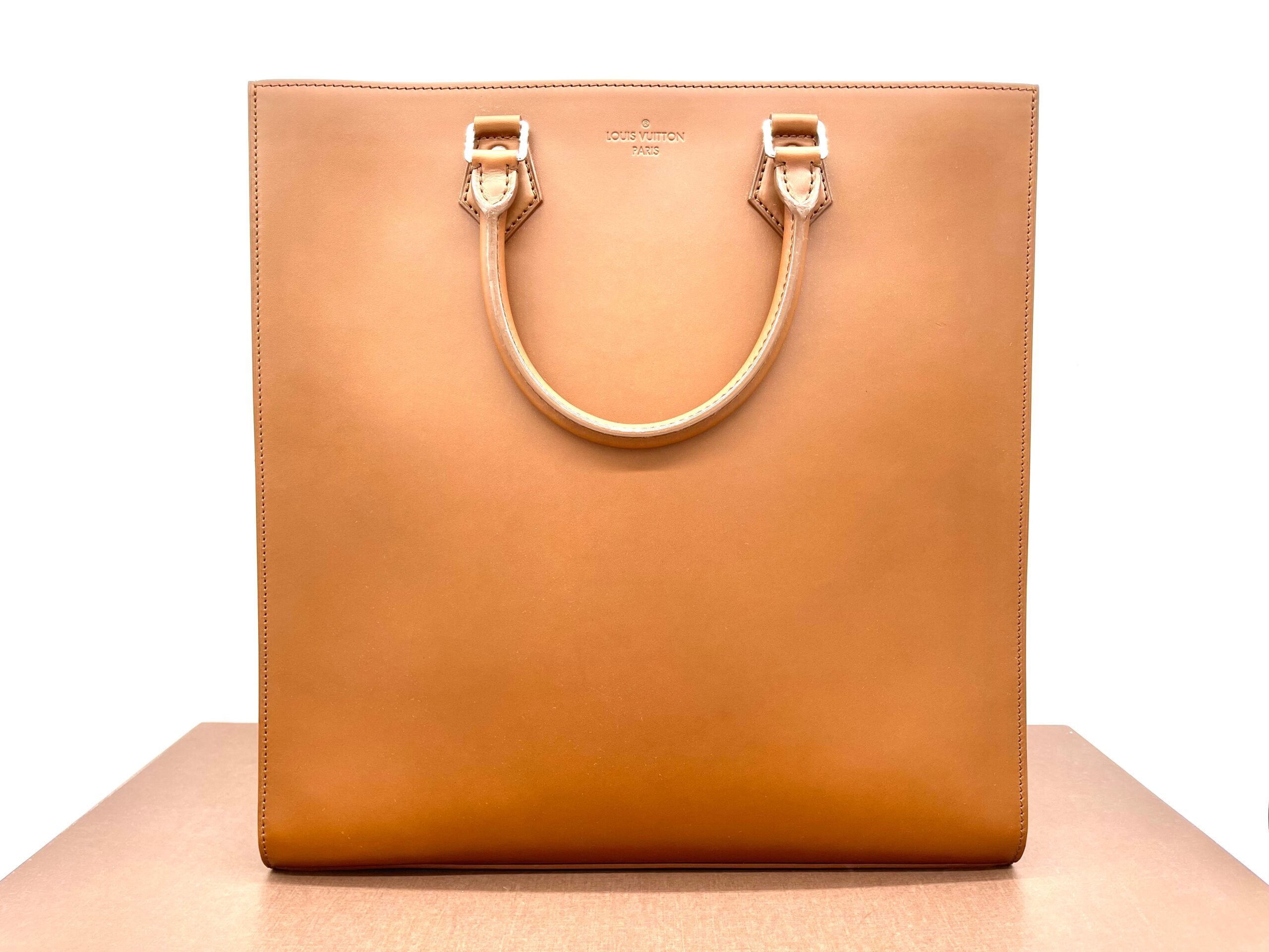 Brand New LOUIS VUITTON Nomade Sac Plat Tobacco