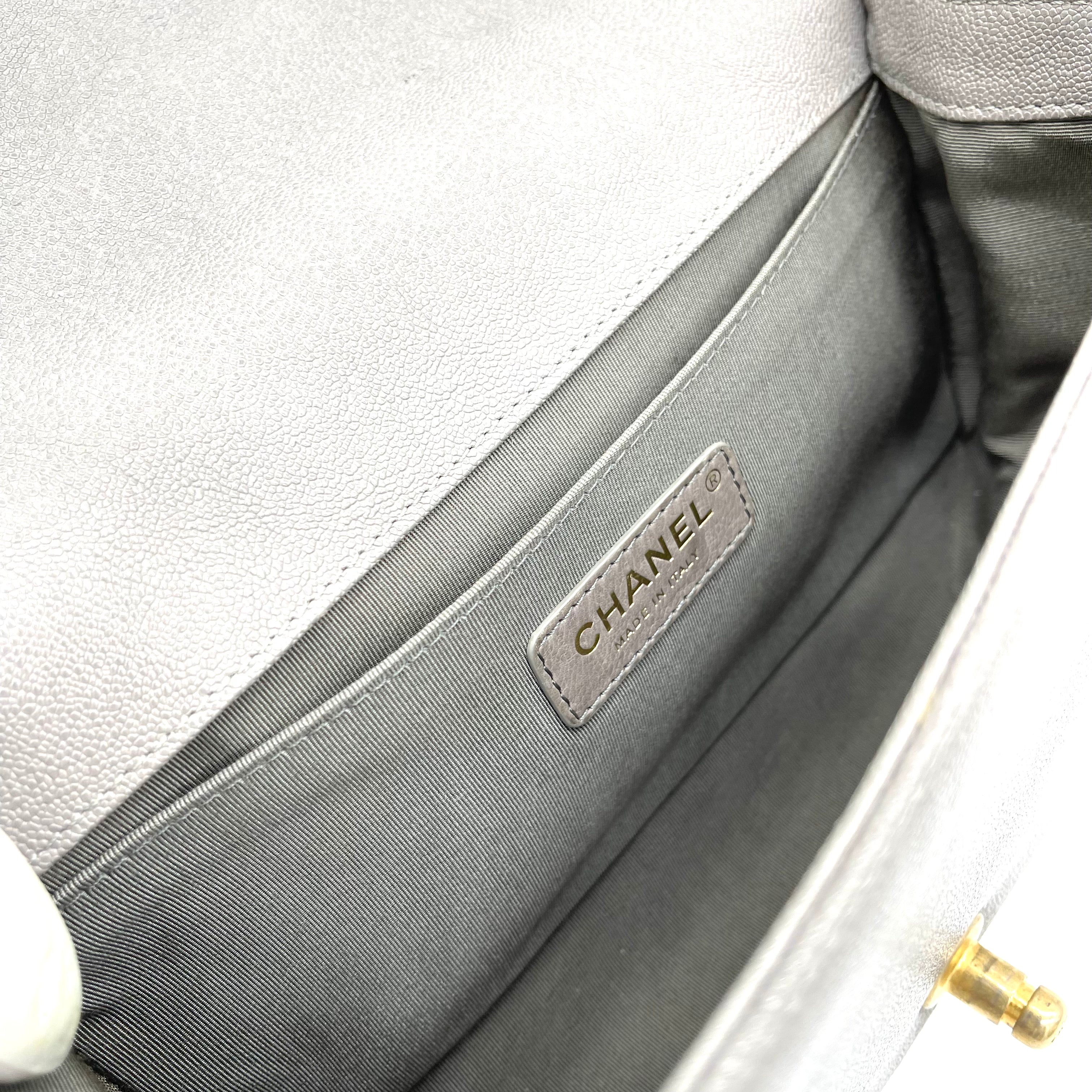 CHANEL Caviar Quilted Medium Boy Flap Gray 2018-2019