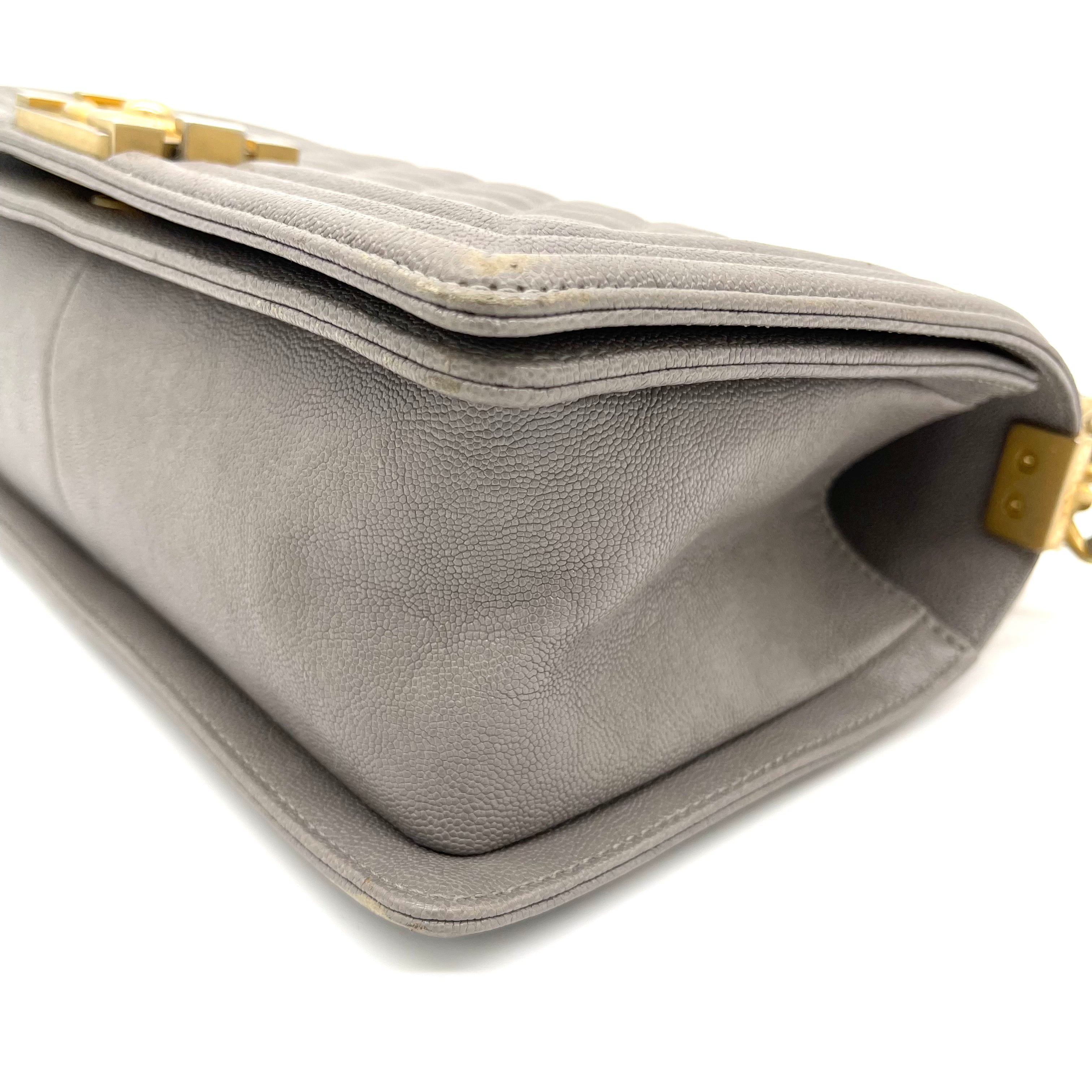 CHANEL Caviar Quilted Medium Boy Flap Gray 2018-2019