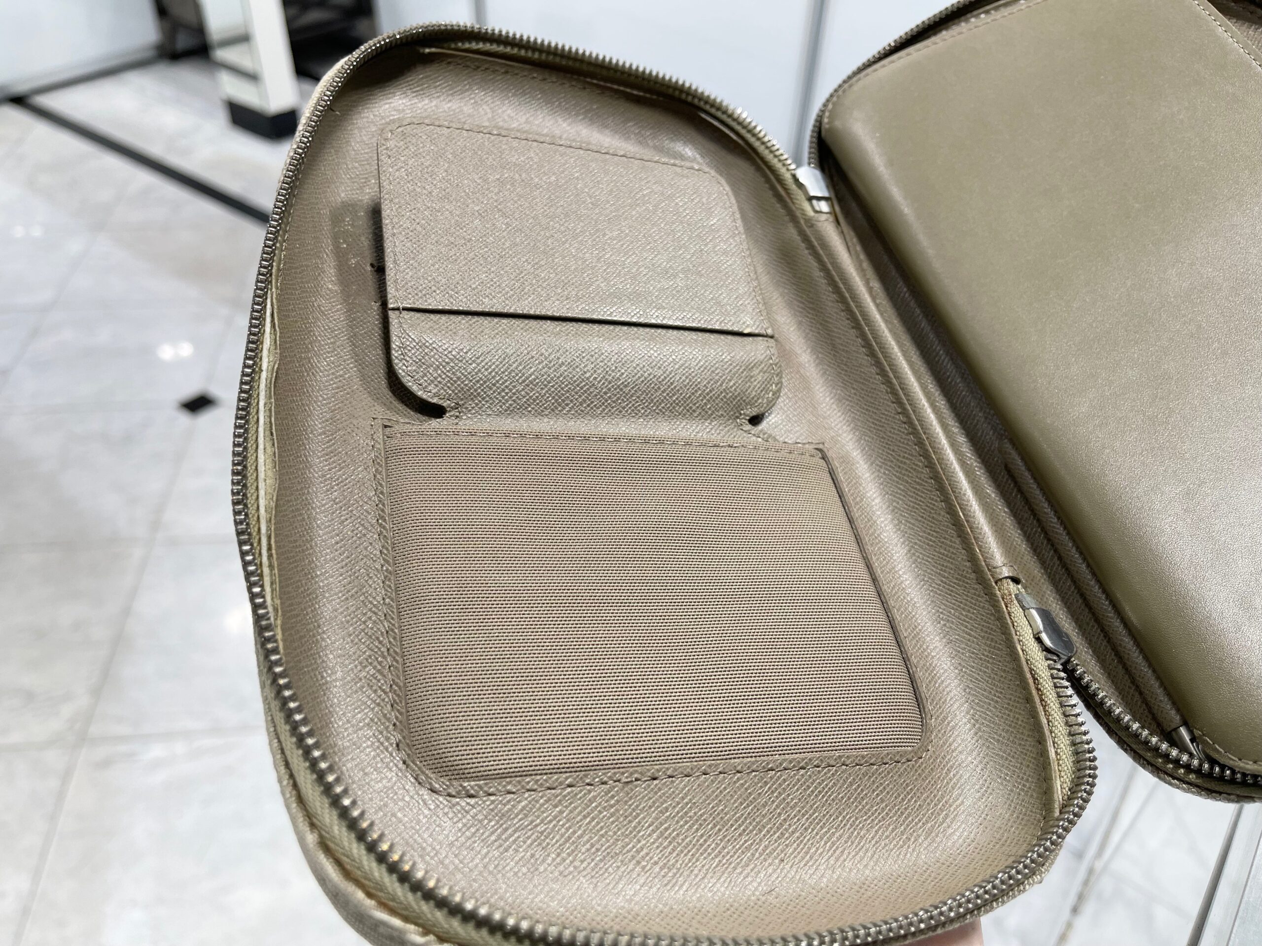 Louis Vuitton Gray Damier Geant Mage Grey