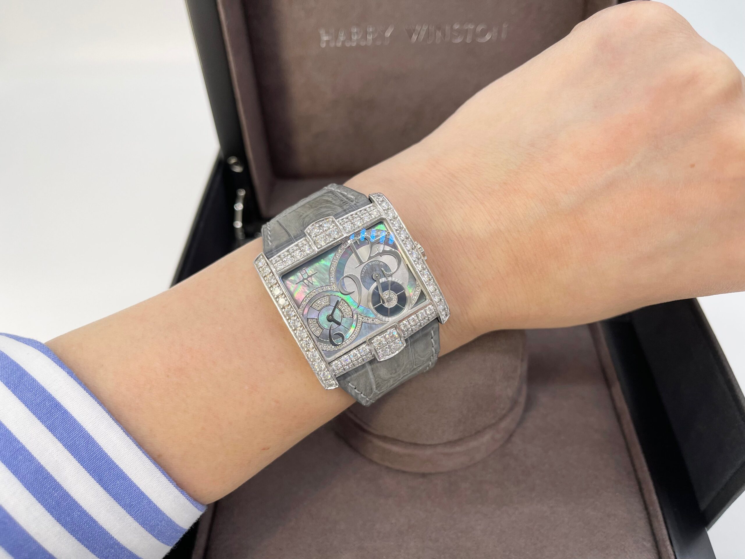 Harry Winston Avenue Squared A2 Watch