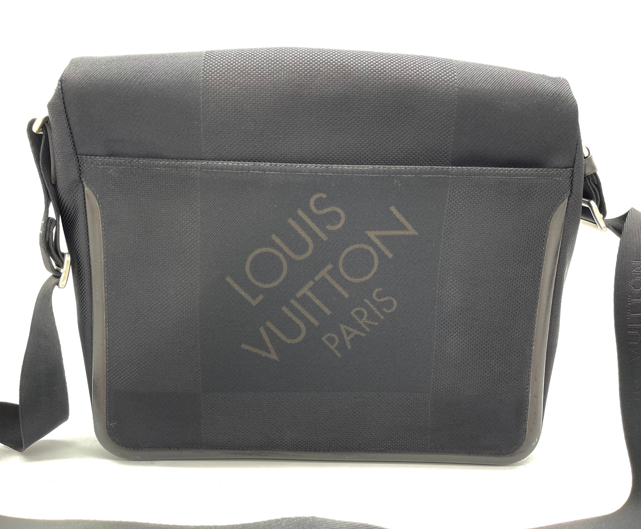 Louis Vuitton LOUIS VUITTON Messager Shoulder Bag