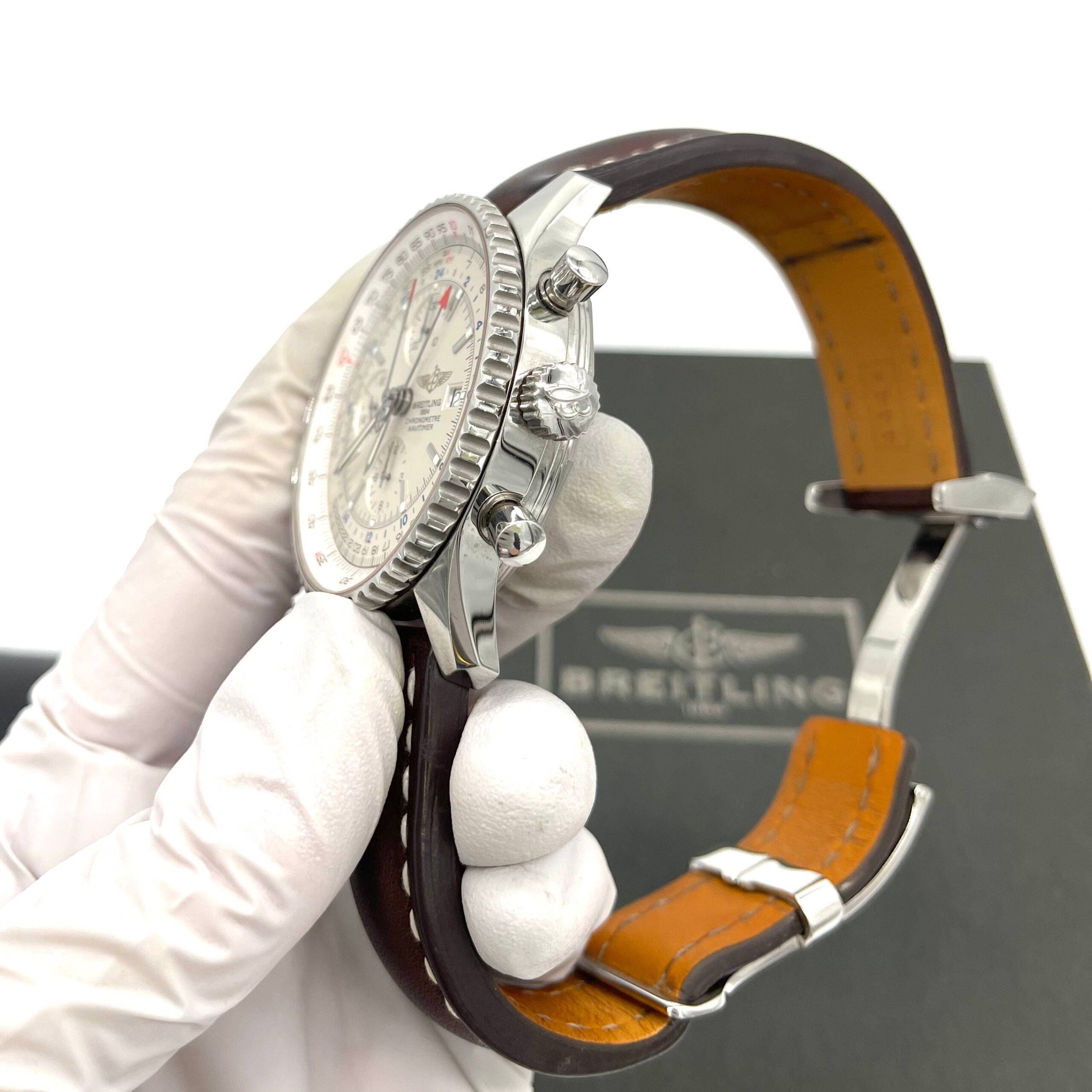 Breitling Navitimer World GMT Mens Watch
