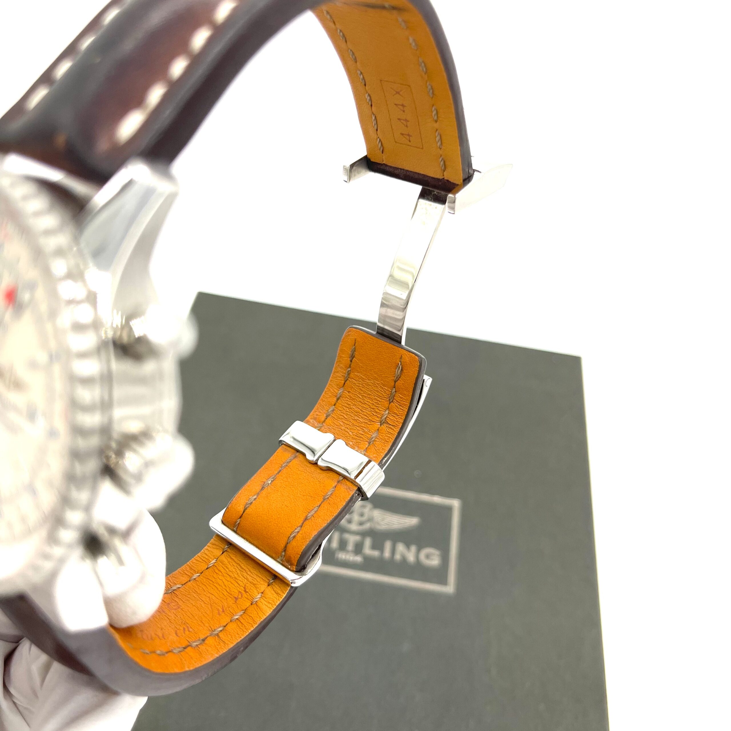 Breitling Navitimer World GMT Mens Watch