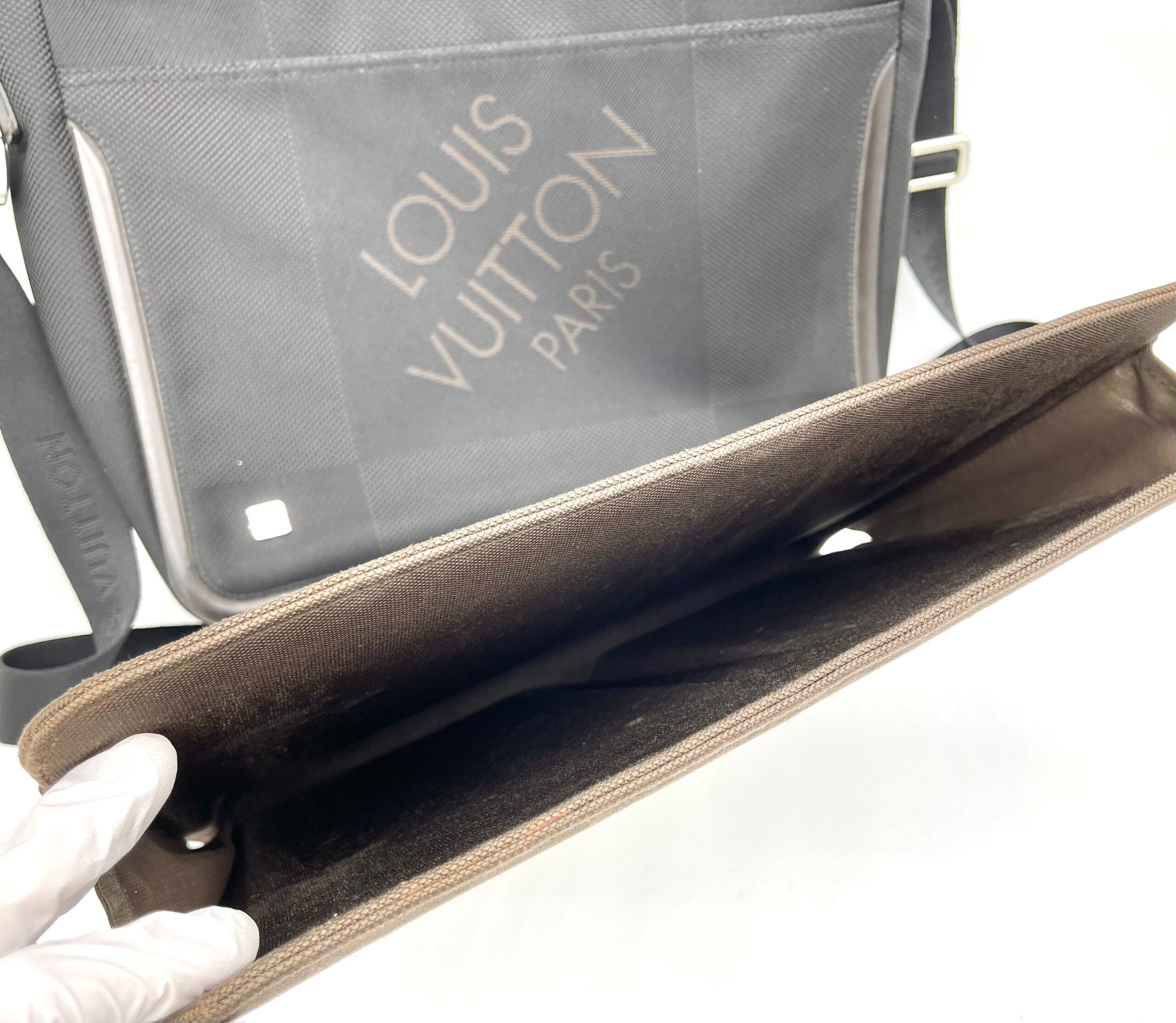Louis Vuitton LOUIS VUITTON Messager Shoulder Bag
